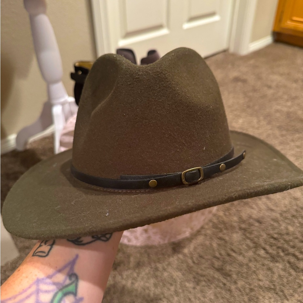 Green Faux wool Hat